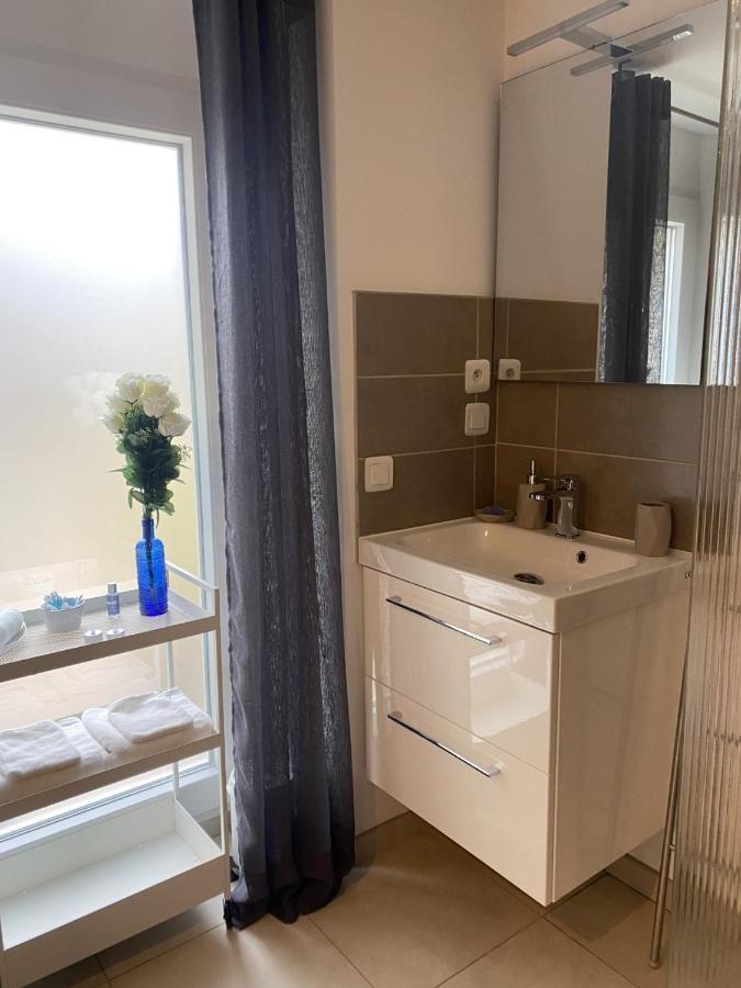 La Suite De Charme Du Mas De La Fontaine De Jonquier Avec Spa Privatif Séguret Kültér fotó