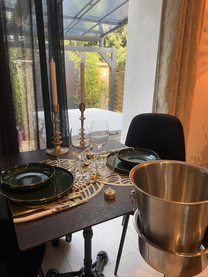 La Suite De Charme Du Mas De La Fontaine De Jonquier Avec Spa Privatif Séguret Kültér fotó